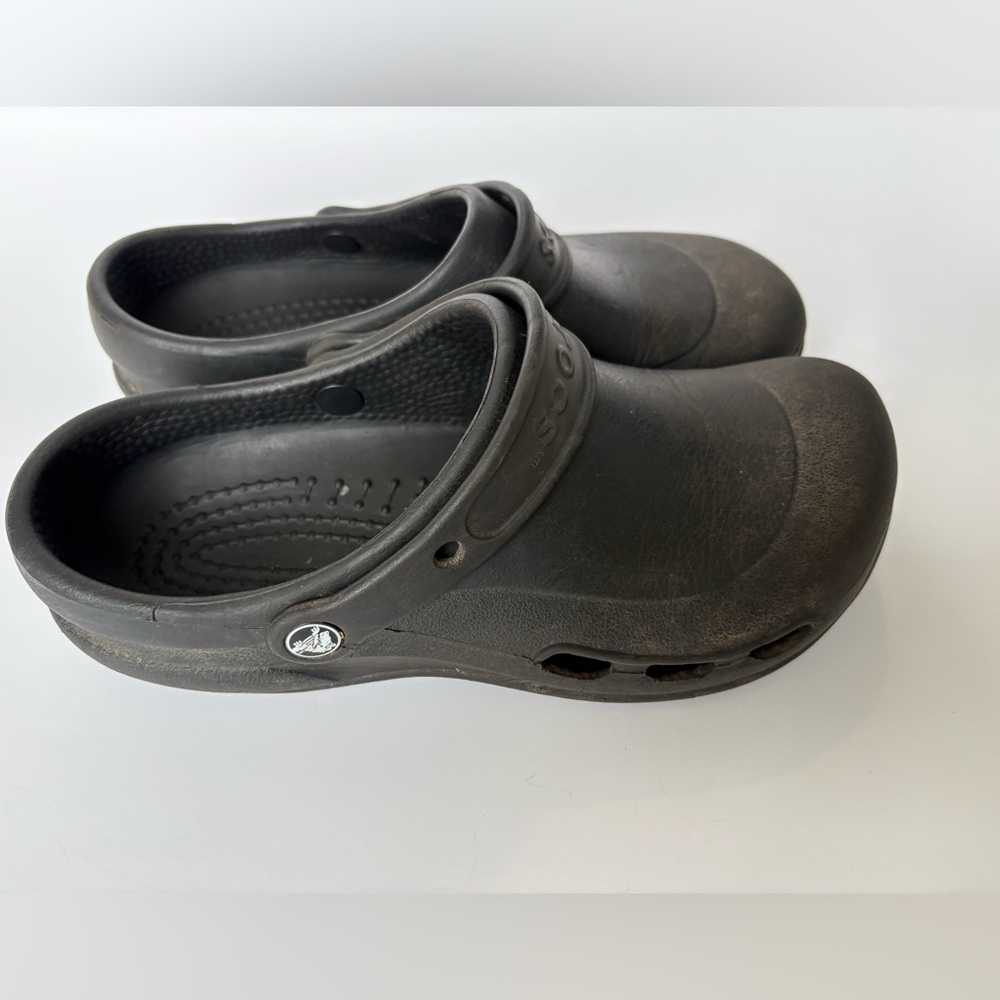 CROCS unisex Classic bistro Clog in Black slip on WOMENS SIZE 10 MENS SIZE 8